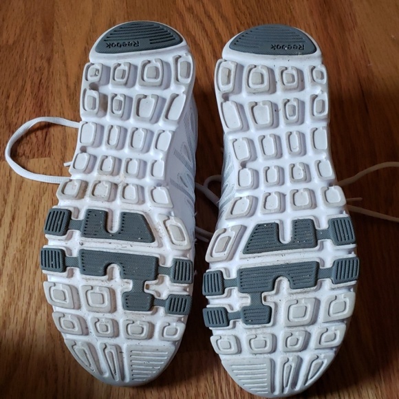 Women's Reebok Yourflex Cross Training Shoes - Picture 5 of 5